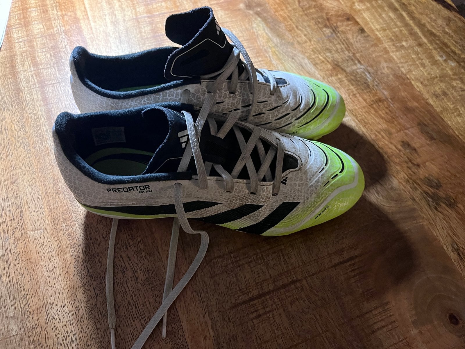 Adidas Predator voetbalschoenen - Maat 38, Ophalen, Zo goed als nieuw, Schoenen