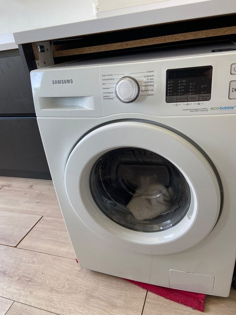 Wasmachine - Gratis op te halen in Nijmegen, Witgoed en Apparatuur, 85 tot 90 cm, Ophalen, Handwasprogramma, Minder dan 1200 toeren