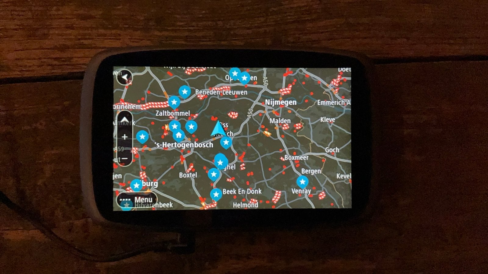 TomTom GO 6100 GPS Navigatiesysteem incl raamhouder., Auto diversen, Autonavigatie, Ophalen of Verzenden, Gebruikt