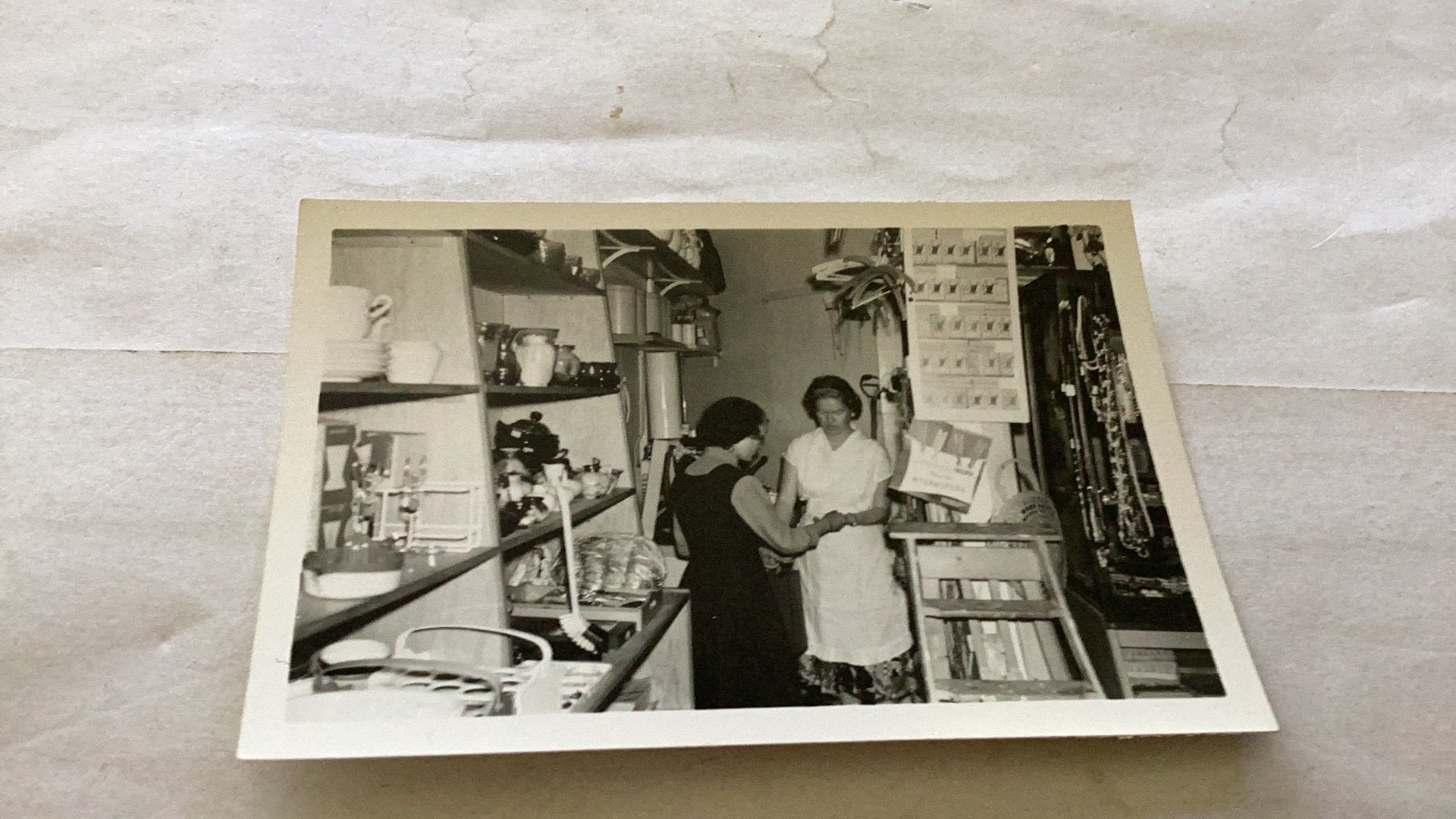 Deventer winkel uit de jaren 60 echte foto 6x9 cm, Ophalen of Verzenden, 1960 tot 1980, Zo goed als nieuw