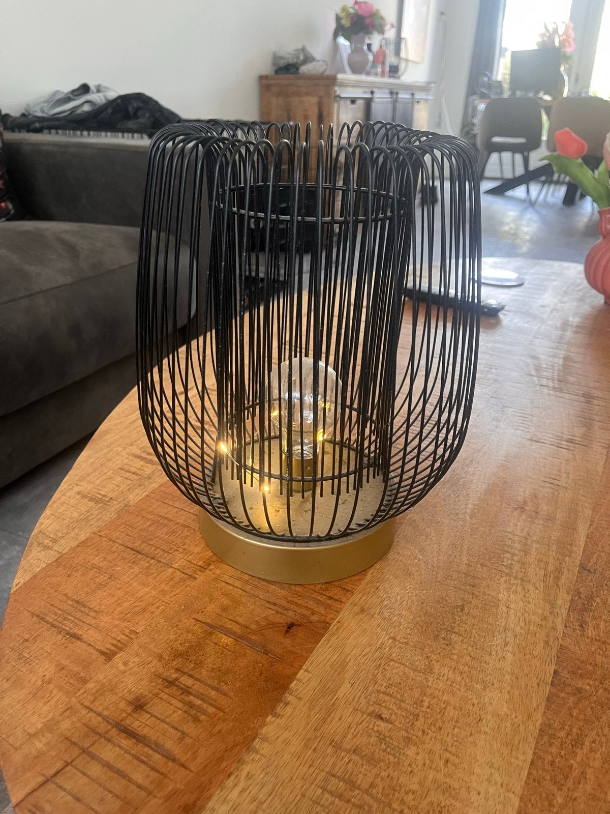 Moderne zwarte tafellamp met gouden accenten, Ophalen, Gebruikt, Sfeerlamp, Metaal