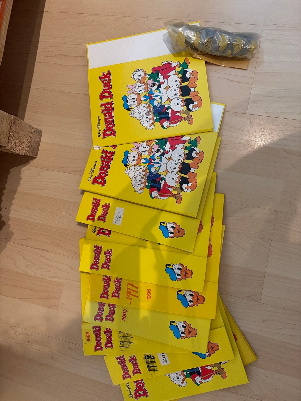 10 Donald Duck verzamelmappen, Boeken, Stripboeken, Meerdere stripboeken, Ophalen of Verzenden, Gelezen