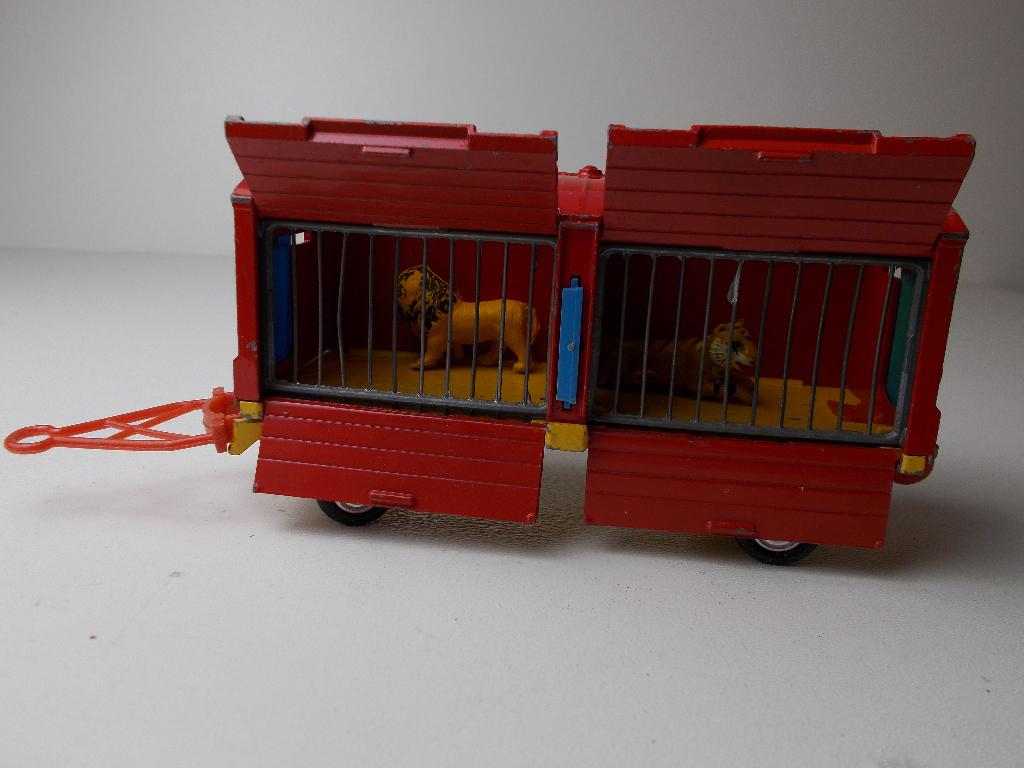 1962 Corgi Major Toys 1123 CIRCUS ANIMAL CAGE +2 ANIMALS -A-, Ophalen of Verzenden, Zo goed als nieuw, Overige typen, Corgi