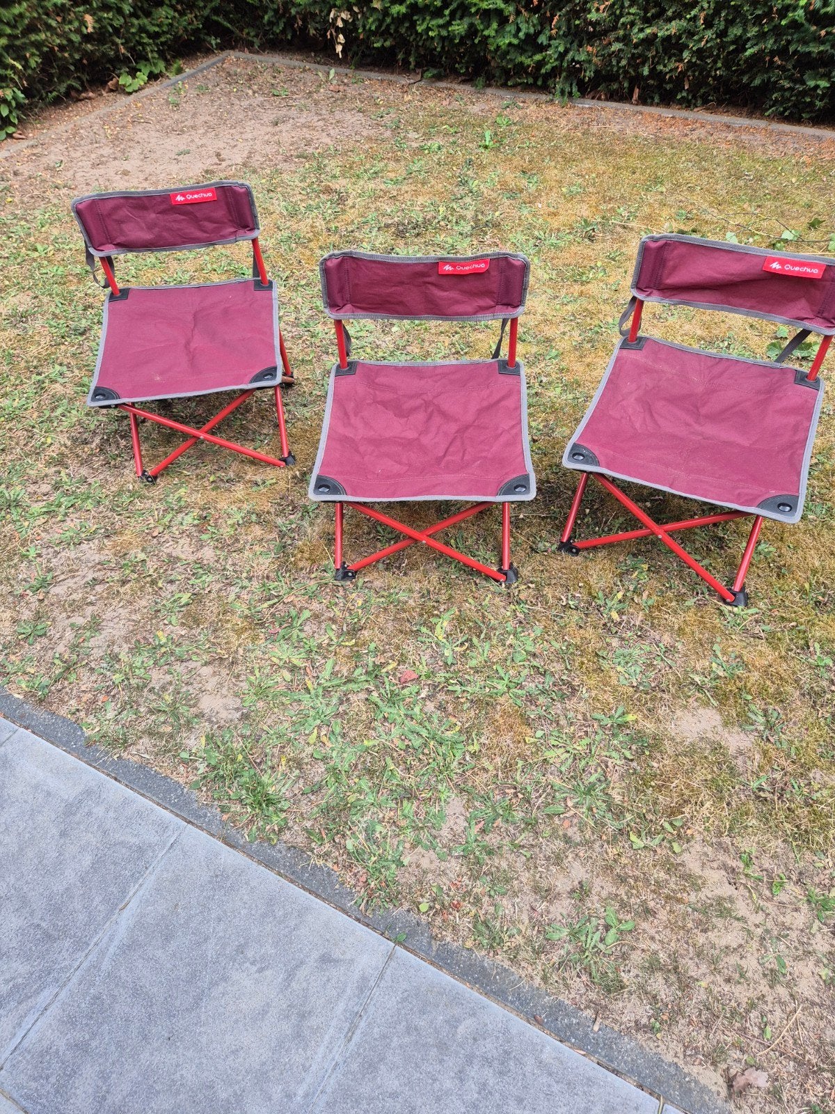 vouwstoel quecha 3 x rood opvouwbaar, Ophalen, Gebruikt, Campingstoel