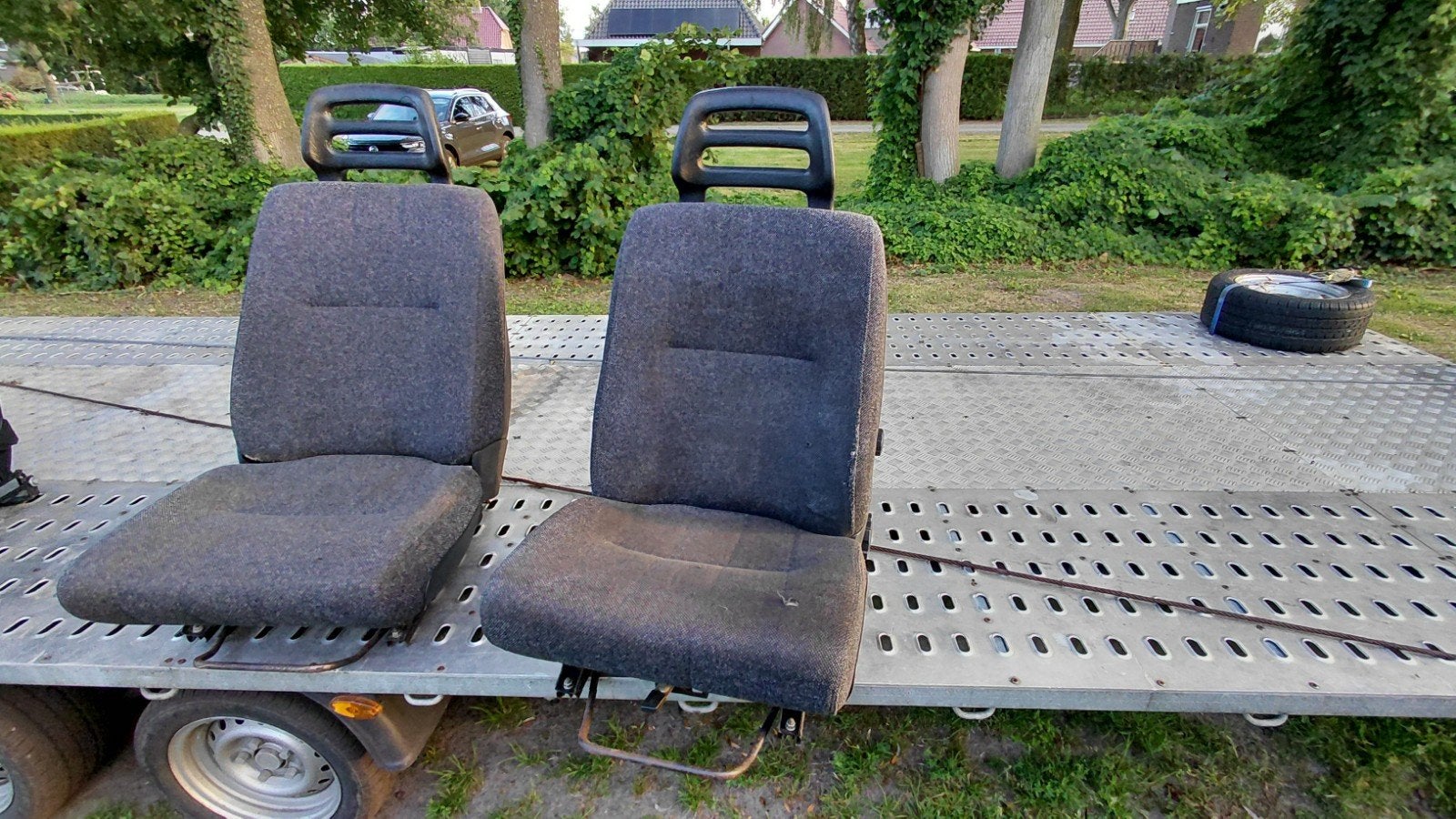 2 gebruikte autostoelen volvo 240 244 245, Auto-onderdelen, Ophalen, Gebruikt, Universele onderdelen