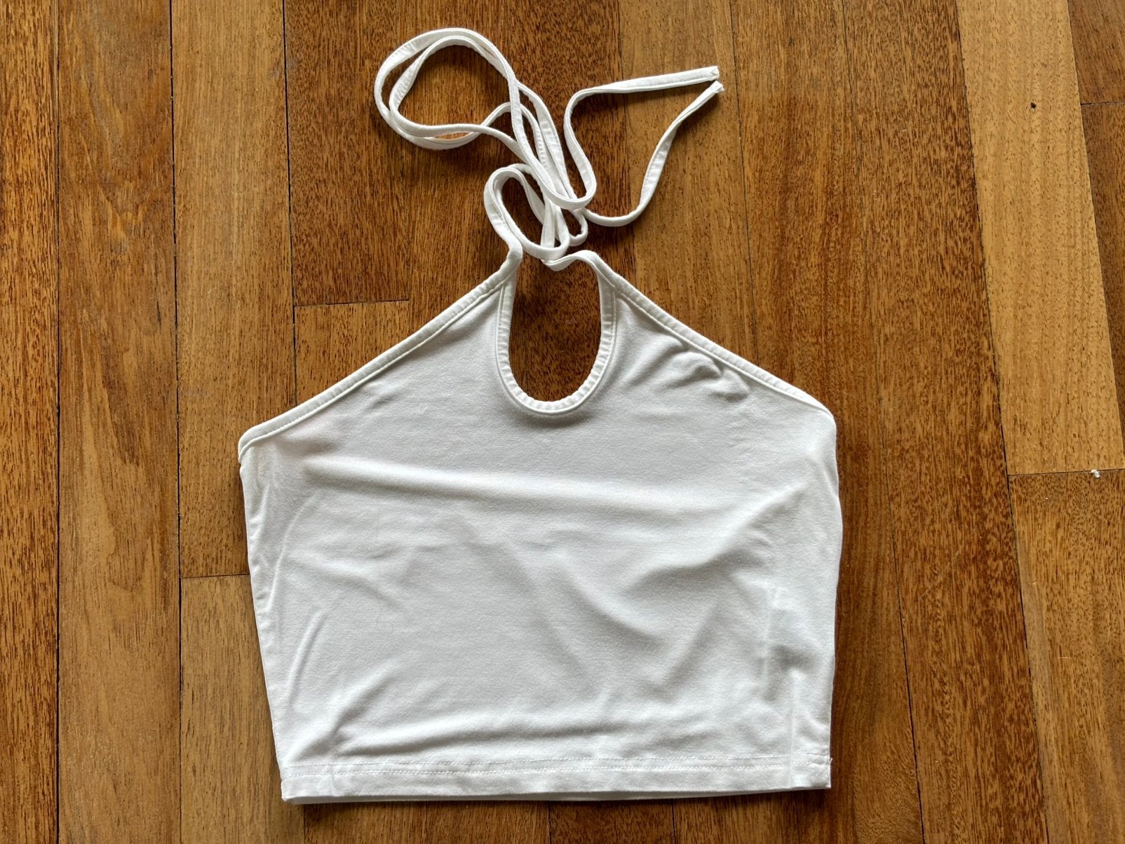 Zgan. Mooie Korte Halter top van Dazy. Maat M, Kleding | Dames, Maat 38/40 (M), Wit, Ophalen of Verzenden, Zo goed als nieuw