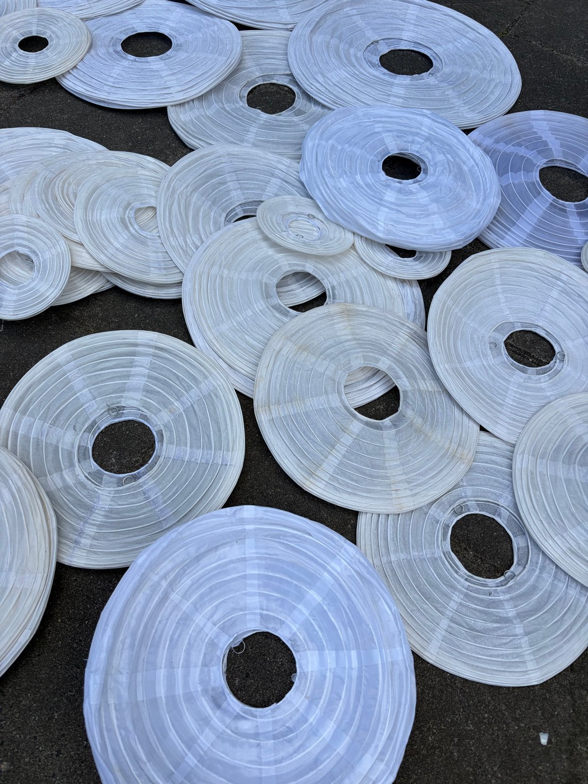 Witte lampionnen in diverse maten voor bruiloft/feest, Ophalen, Gebruikt, Wit, Papier/karton