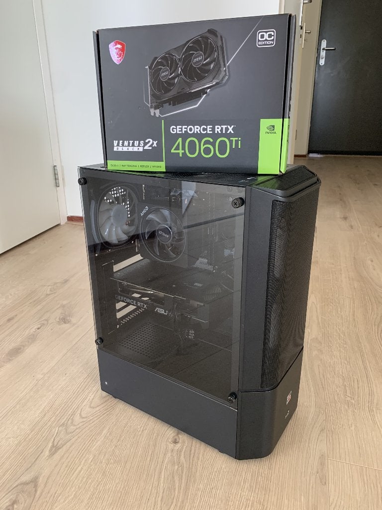 Gaming PC met MSI GeForce RTX 4060 Ti (16GB GDDR6), Computers en Software, Desktop Pc's, MSI, 1 TB SSD, Virtual Reality, Zo goed als nieuw