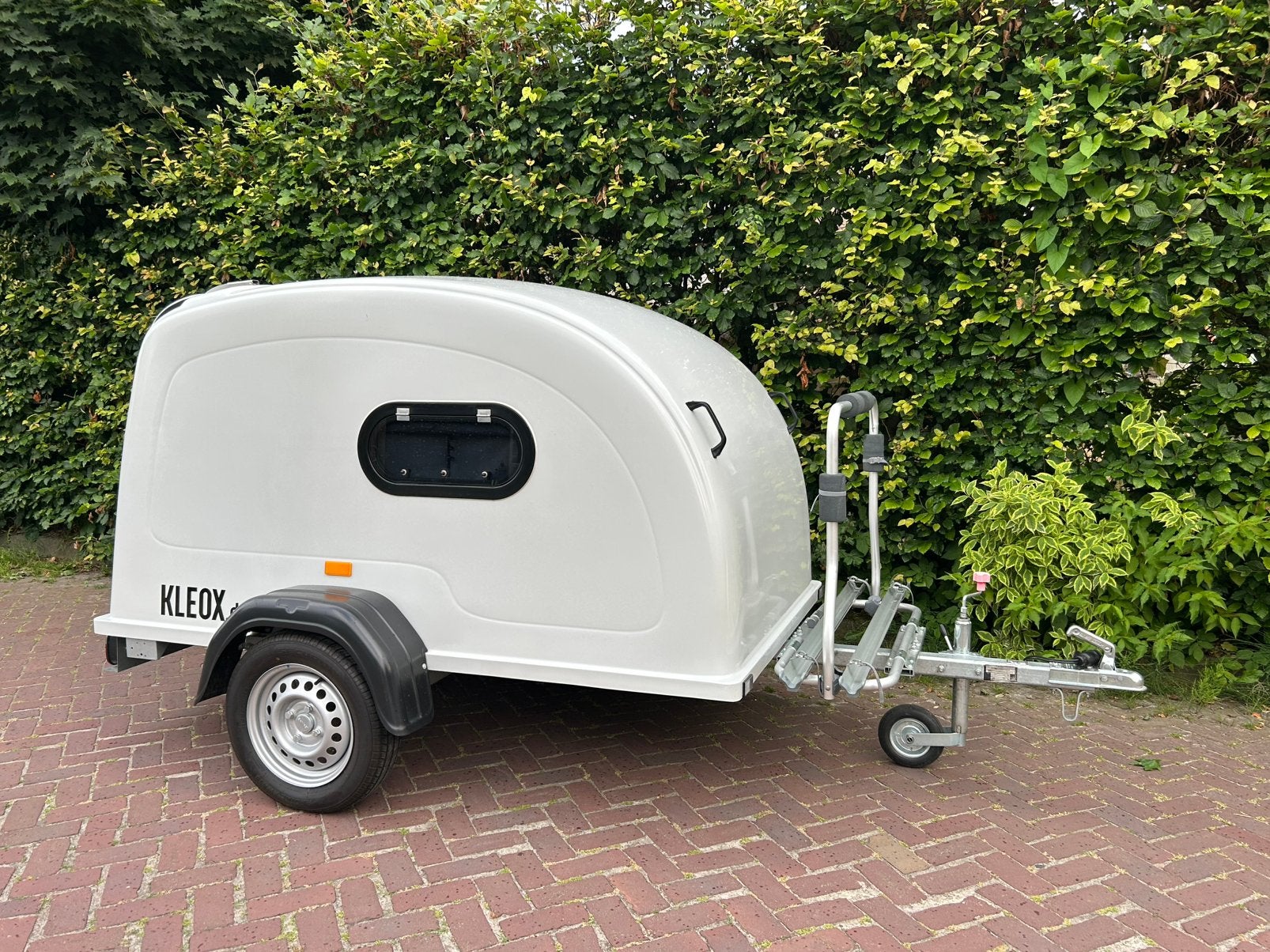 Nieuwstaat Kleox mini / teardrop caravan, 195 kg! 2024!, Overige merken, Vast bed, Tot en met 2, Bedrijf