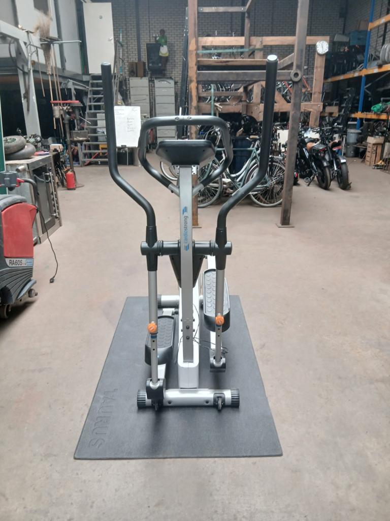 Cardiostrong Crosstrainer - Zo goed als nieuw, Ophalen, Benen, Onbekend, Zo goed als nieuw