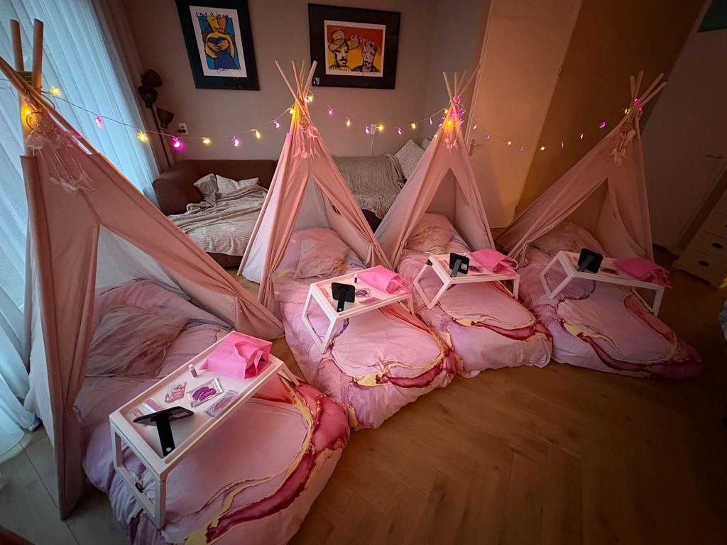 Slaapfeestje met tipitentjes, Ophalen of Verzenden, Nieuw, Verjaardag
