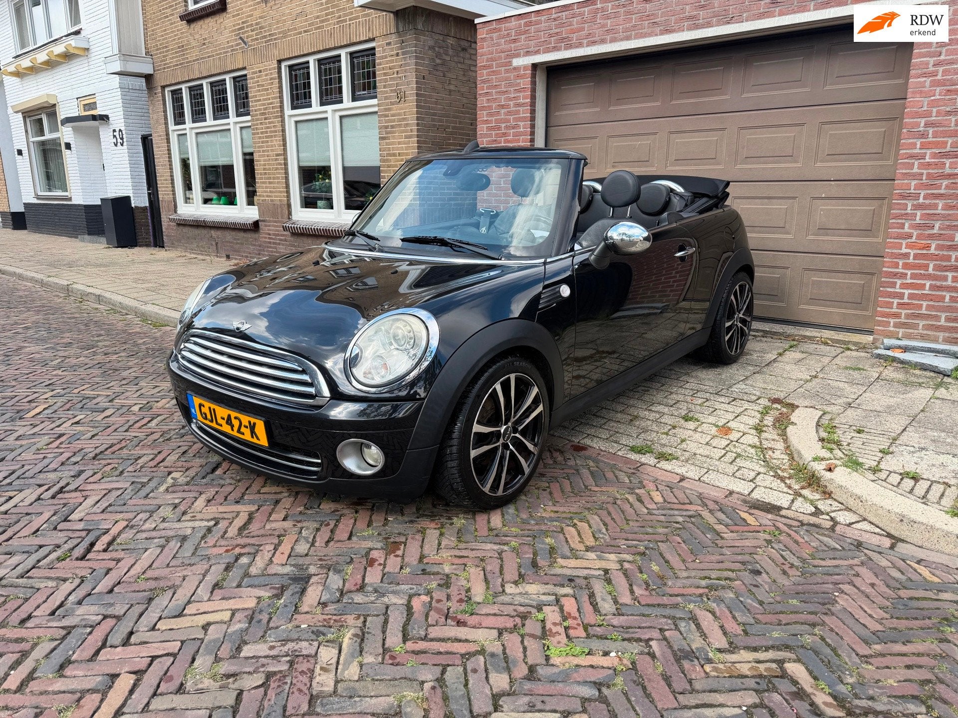 Mini Cabrio 1.6 Cooper Cabrio Nieuwe APK, Auto's, Open dak, Gebruikt, Zwart, 4 cilinders