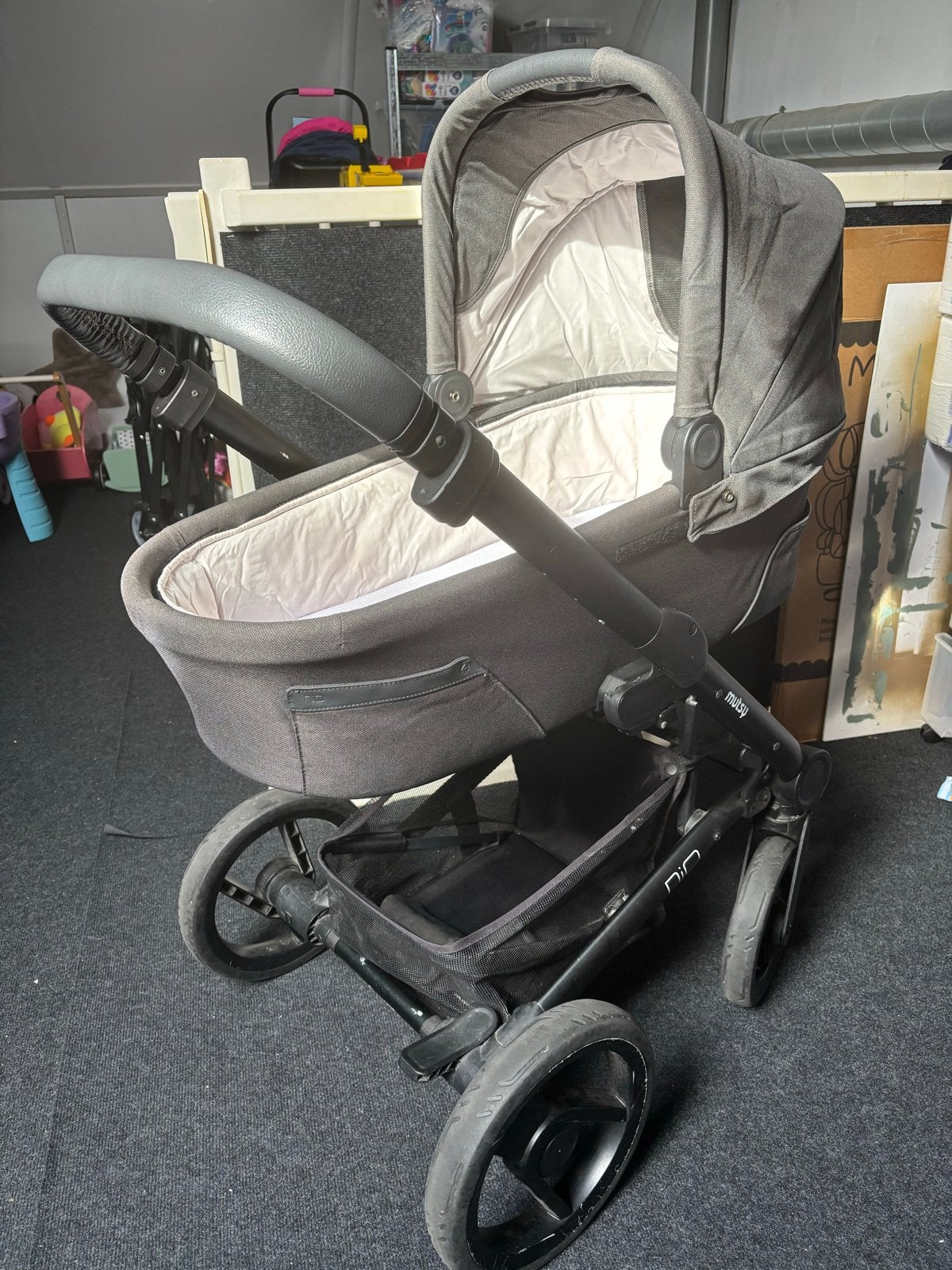 Mutsy Nio Combiwagen met Reiswieg en Maxi-Cosi Autostoel, Ophalen, Gebruikt, Combiwagen, Met autostoeltje