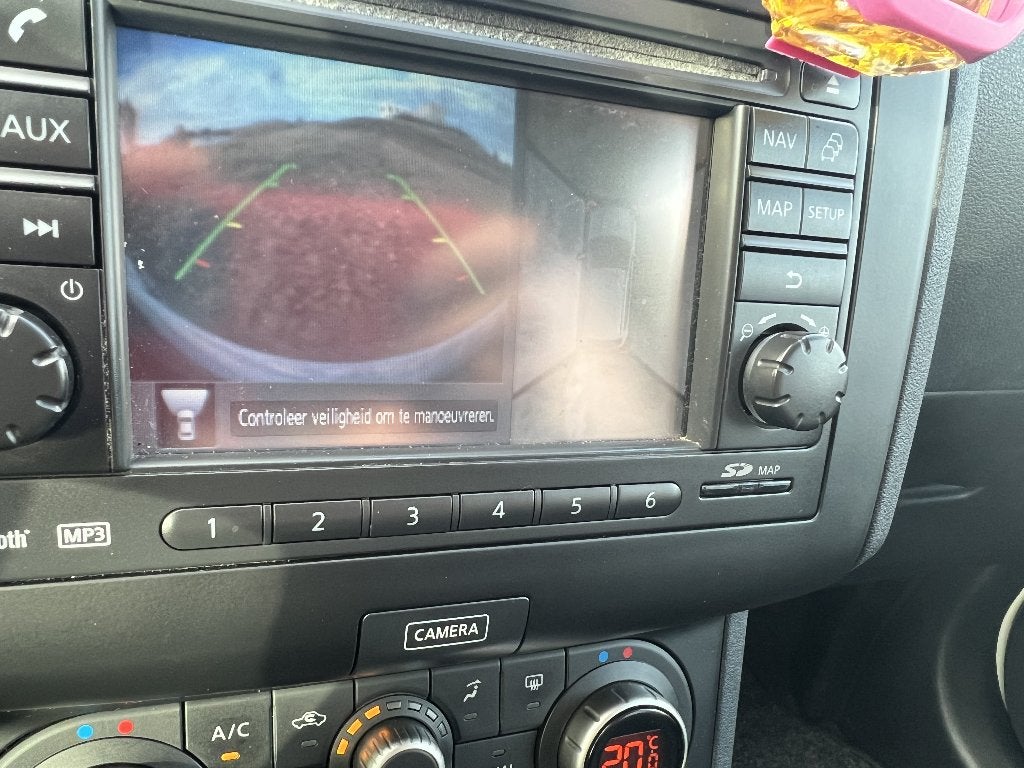 Foto 19 van Nissan Qashqai 1.6 2WD 2012 Wit