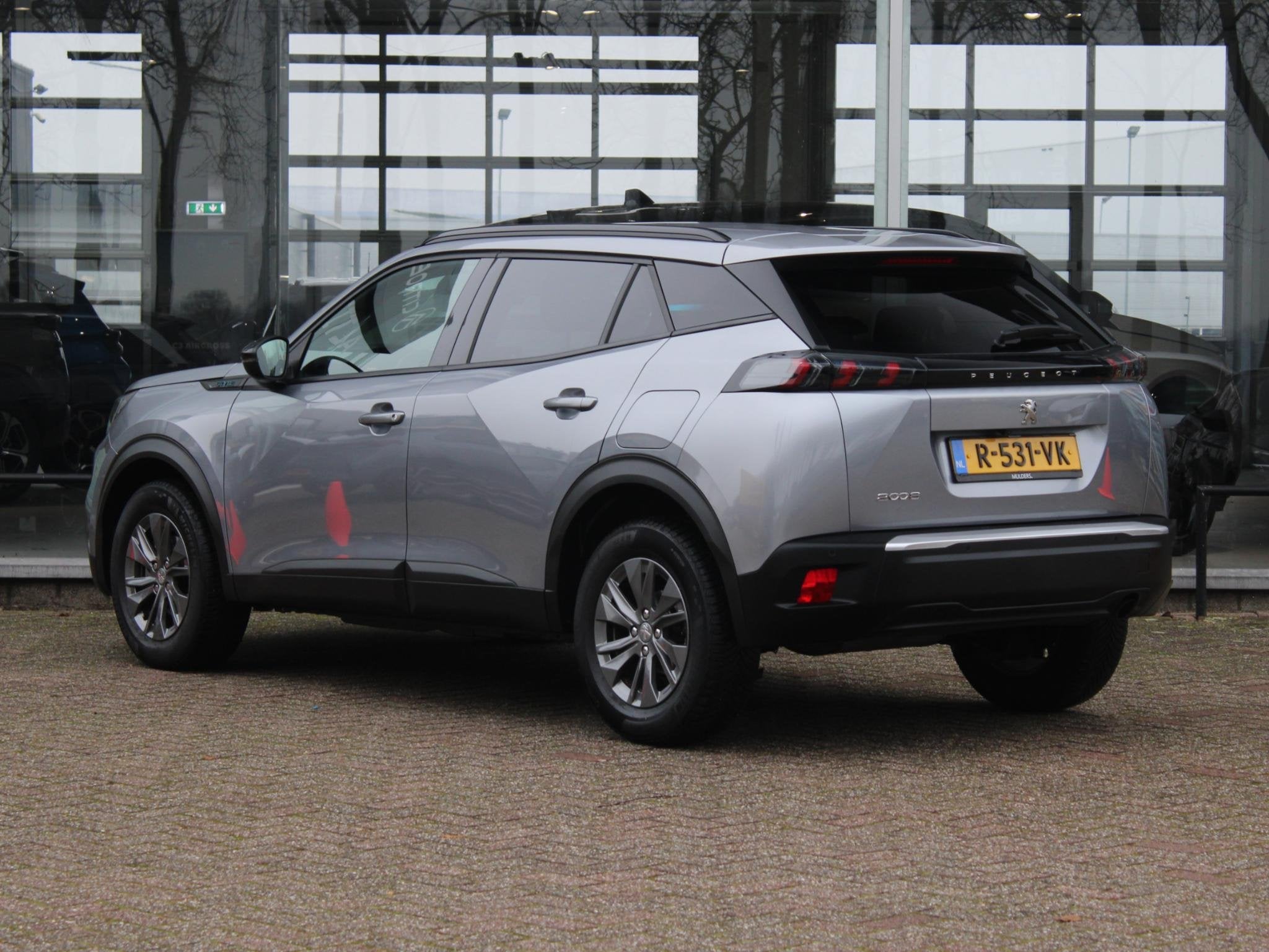 Peugeot 2008 1.2 PureTech Style | Camera / Climate / Navi, Auto's, Peugeot, 12 maanden, Stof, Gebruikt, Euro 6