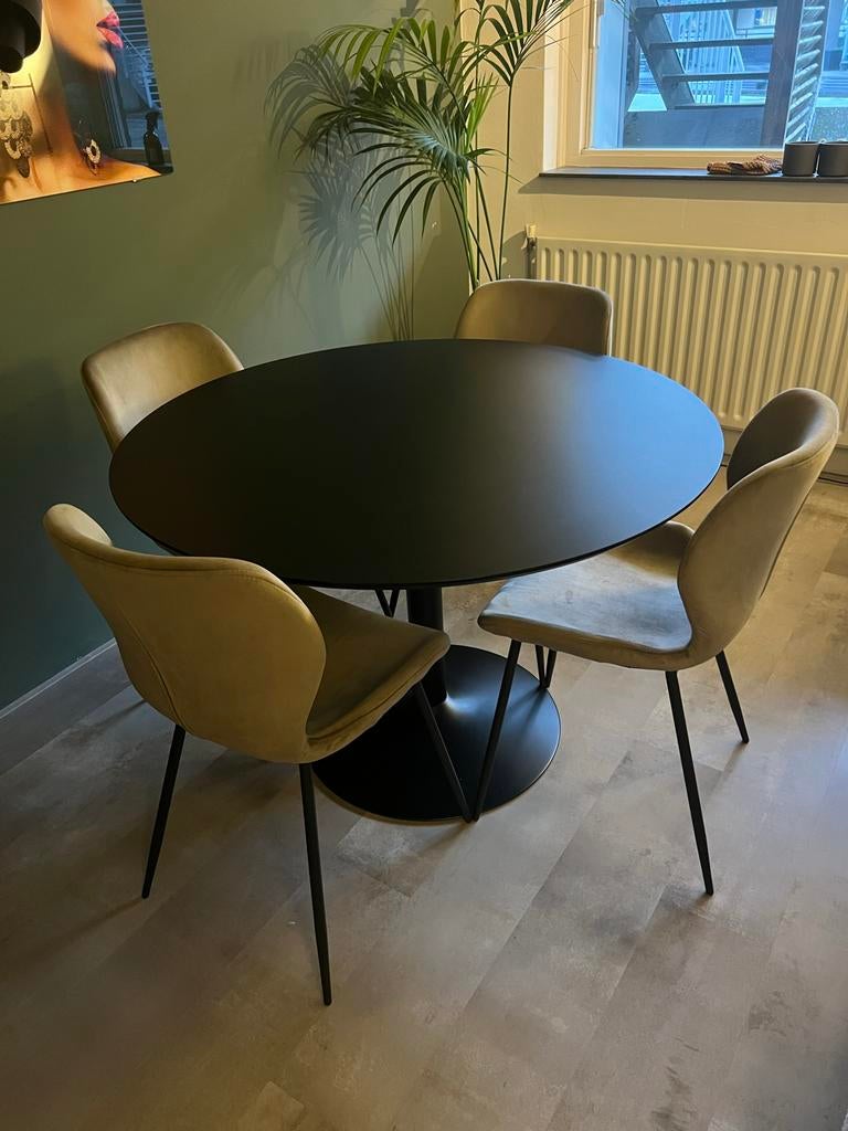 Moderne ronde zwarte eettafel, Huis en Inrichting, Tafels | Eettafels, Ophalen, 100 tot 150 cm, Rond, Zo goed als nieuw