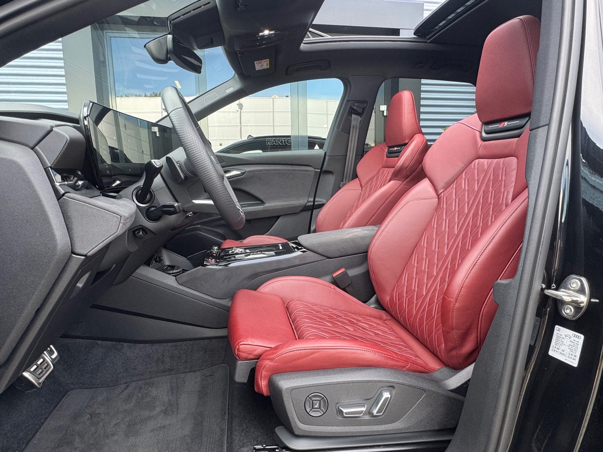 Audi Q6 SQ6 e-tron SQ6 quattro 100 kWh PANO|TREKHAAK|LEDER|H, Auto's, Dealer onderhouden, Gebruikt, Adaptive Cruise Control, 489 pk