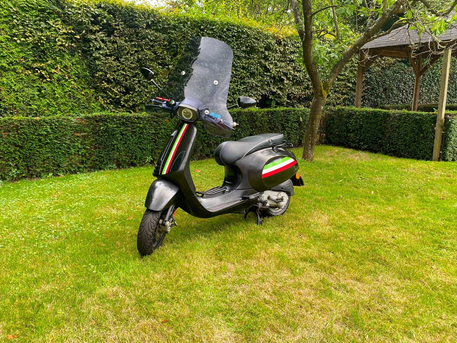 Vespa Sprint - Nette Staat - 2016, Fietsen en Brommers, Scooters | Vespa, Ophalen, Maximaal 45 km/u, Zo goed als nieuw, Benzine