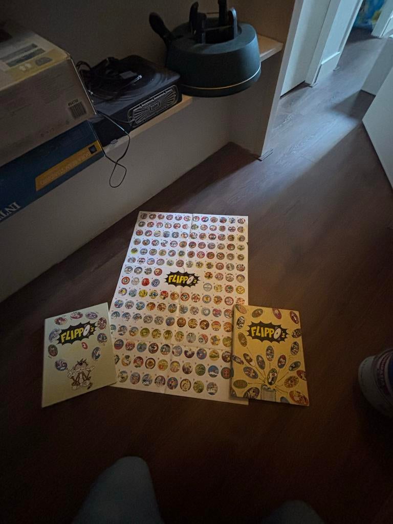 Flippo mappen en poster, Verzamelen, Flippo's, Ophalen, Map, Album of Poster, Met verzamelmap(pen)