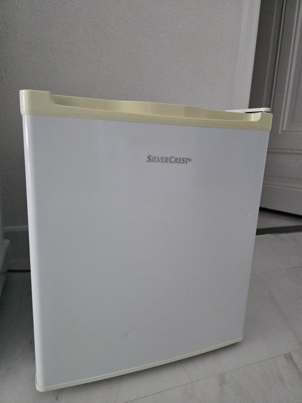 SilverCrest Mini Koelkast met Vriesvak, Ophalen, Gebruikt, Minder dan 75 liter, Met vriesvak