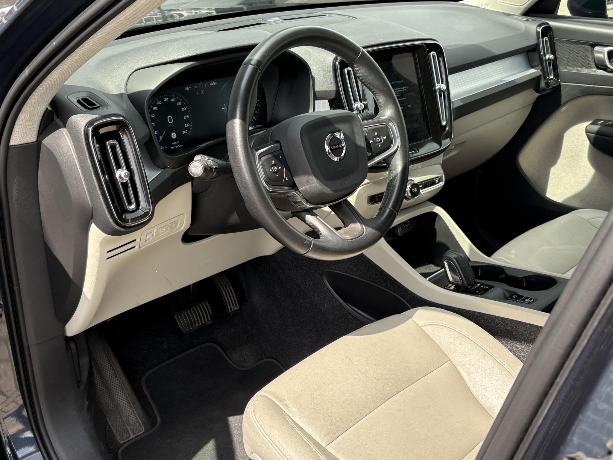 Volvo XC40 1.5 T4 Recharge Inscription Expression | Cruise C, Euro 6, 1712 kg, Blauw, Hybride Elektrisch/Benzine