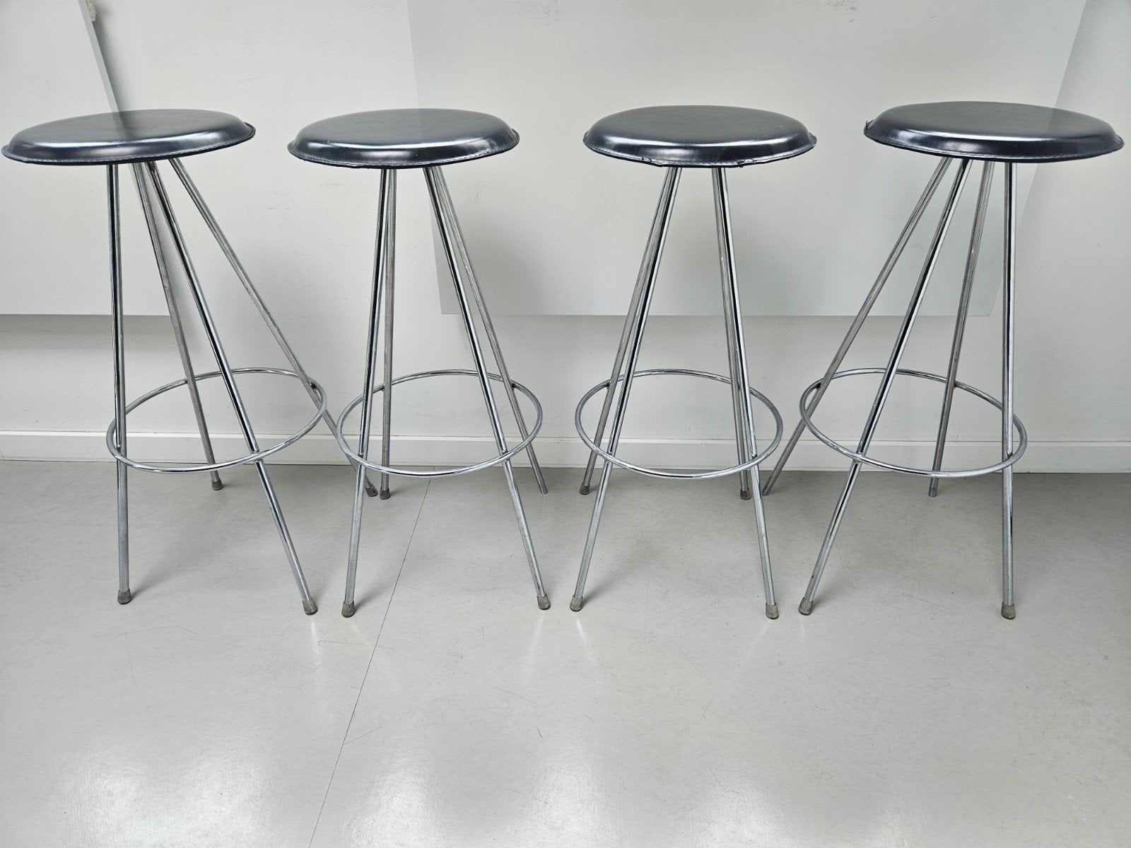 4 stuks Vintage Barkrukken Chroom Zwart, 4 krukken, Ophalen, 60 tot 90 cm