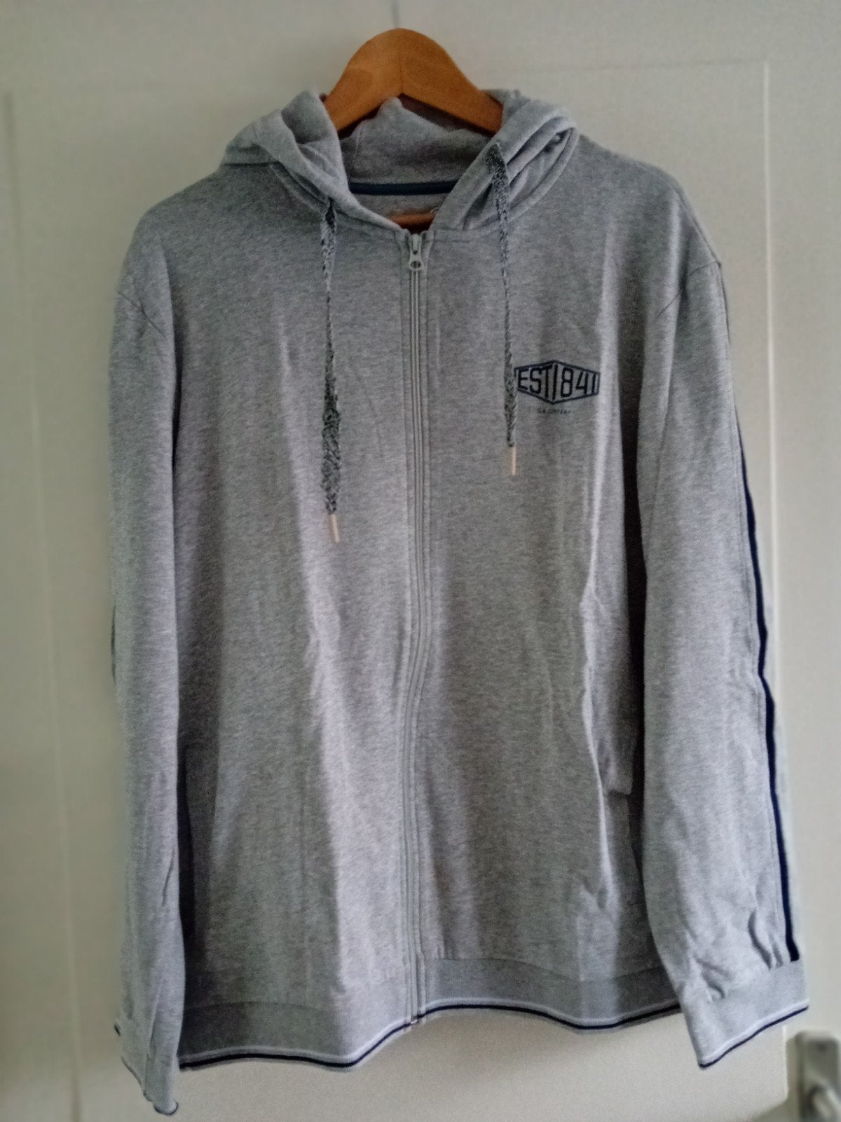 Grijze heren hoodie/vest  met zwarte streep - C&A XL, Kleding | Heren, Maat 56/58 (XL), Grijs, Gedragen, C&A