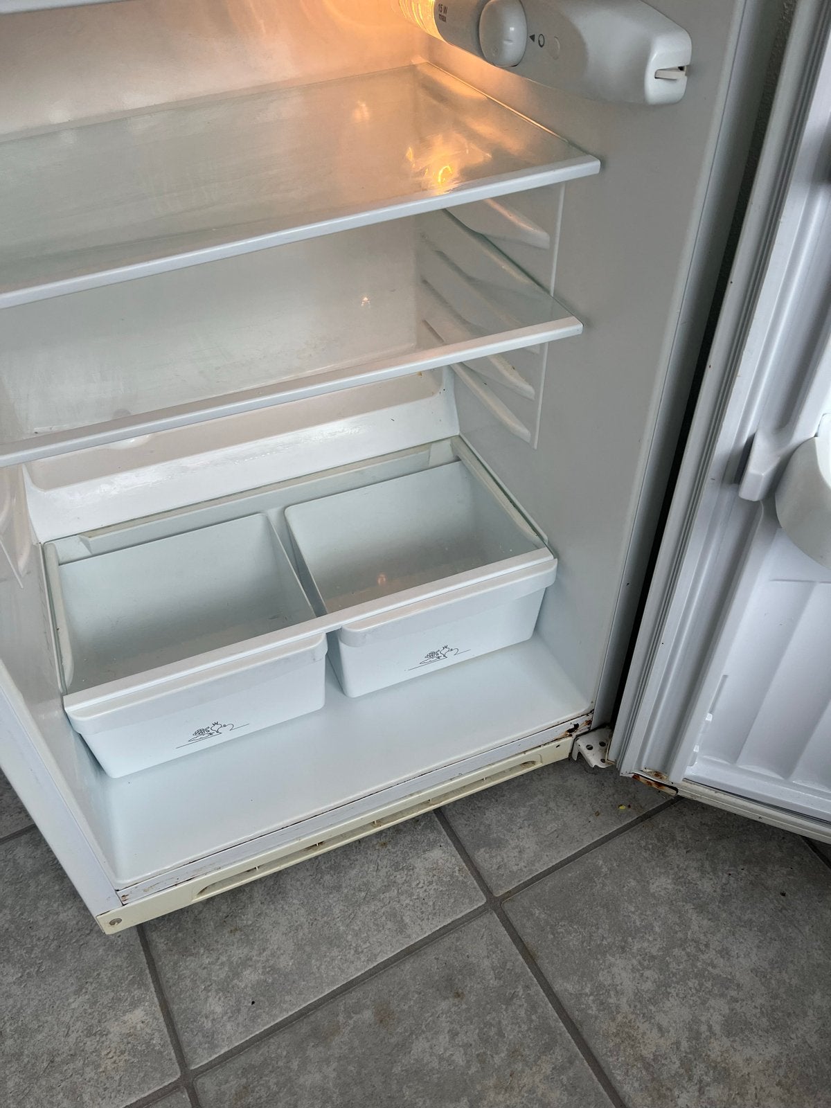 EDY Koelkast - Compact en functioneel, Witgoed en Apparatuur, Gebruikt, 75 tot 100 liter, 45 tot 60 cm, Met vriesvak