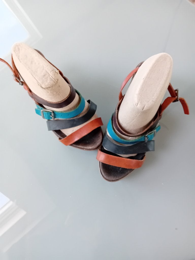 Prachtige zo goed als nieuwe pumps en sandalen, maat 38, Kleding | Dames, Schoenen, Overige kleuren, Zo goed als nieuw, Sandalen of Muiltjes
