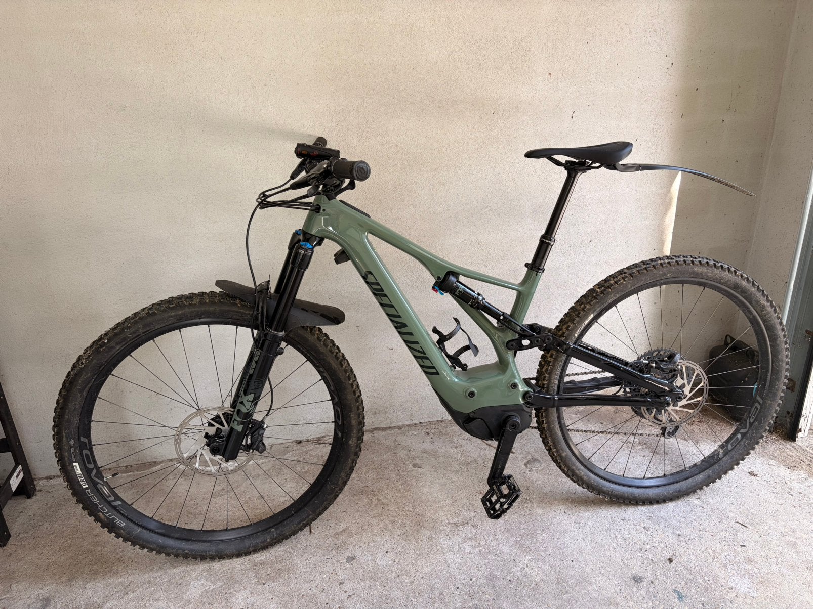 Specialized Turbo Levo Expert Carbon E-MTB - Sage Green, Fietsen en Brommers, Fietsen | Mountainbikes en ATB, Fully, Ophalen, Zo goed als nieuw