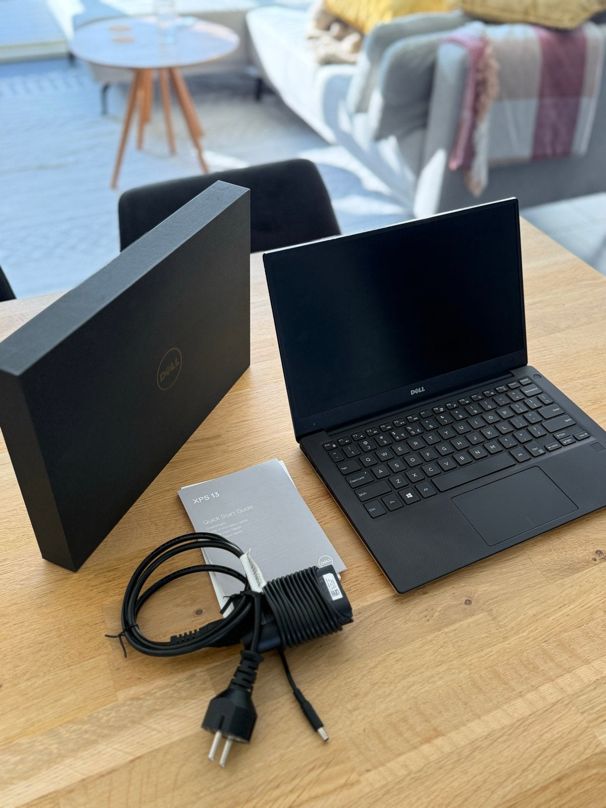 Dell XPS 13 9360 – i5, 8GB RAM, 256GB SSD – inclusief doos, 2 tot 3 Ghz, Qwerty, 8 GB, 13 inch