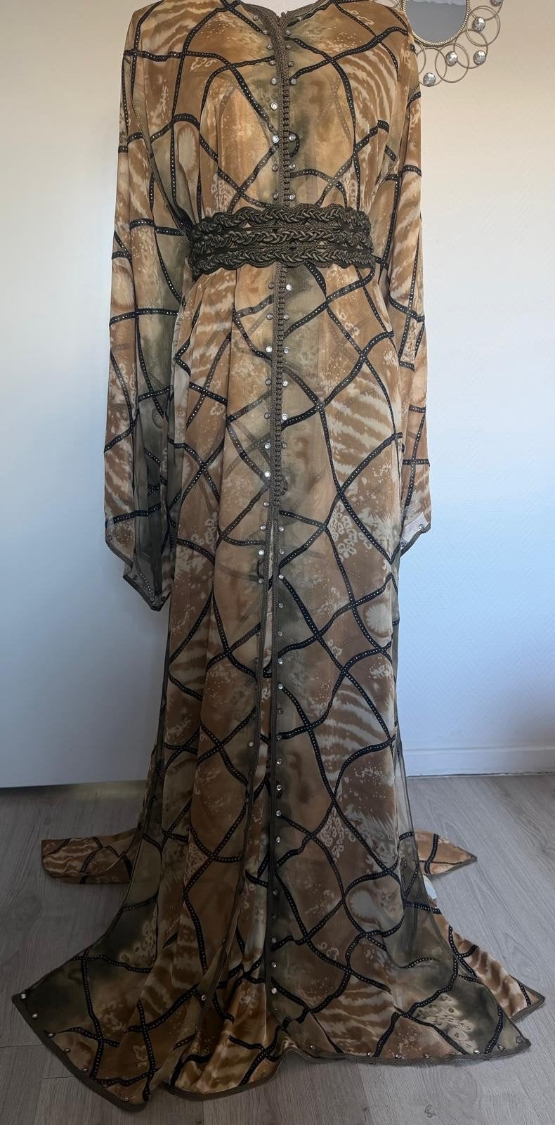 Elegante Marokkaanse jurk voor feesten - Maat M/L, Ophalen, Bruin, Maat 42/44 (L), Zo goed als nieuw