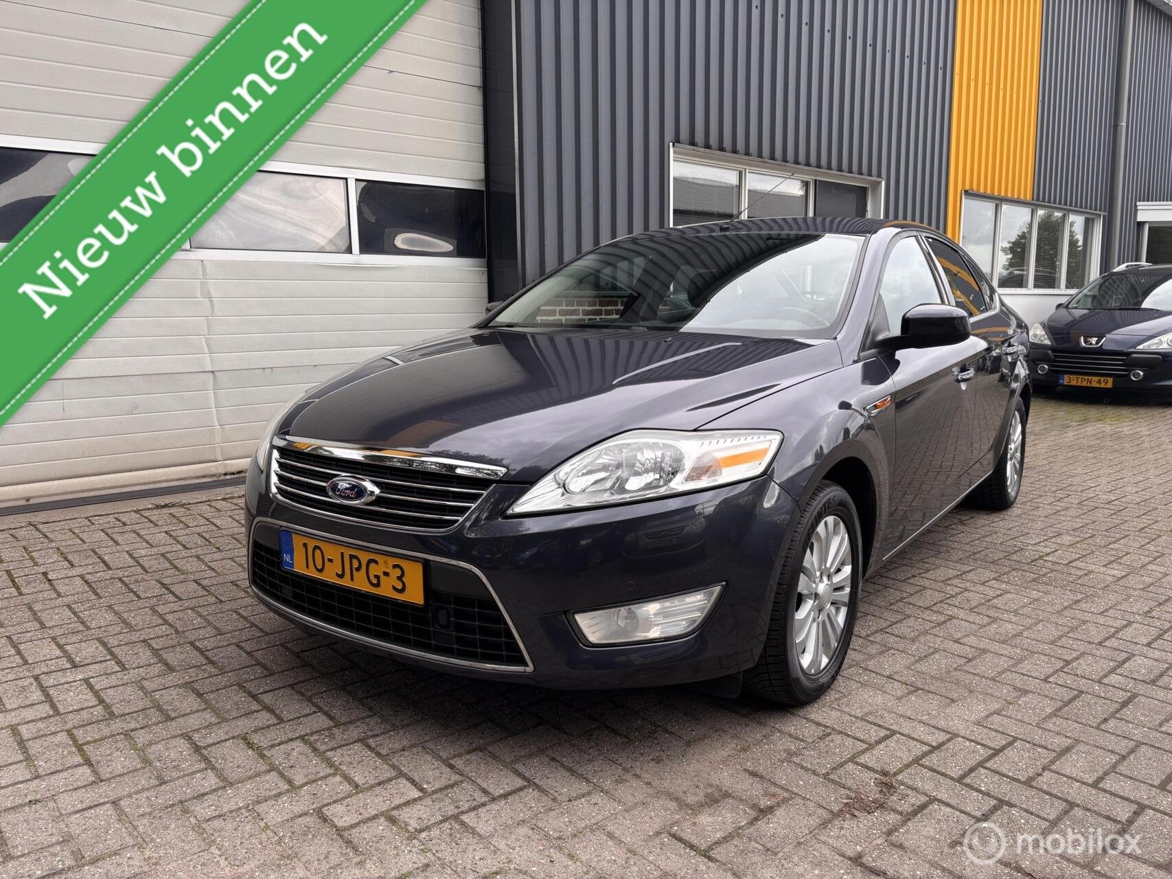 Ford Mondeo 2.0-16V Ghia FlexiFuel NETTE AUTO!, Auto's, 145 pk, 4 cilinders, Origineel Nederlands, Handgeschakeld