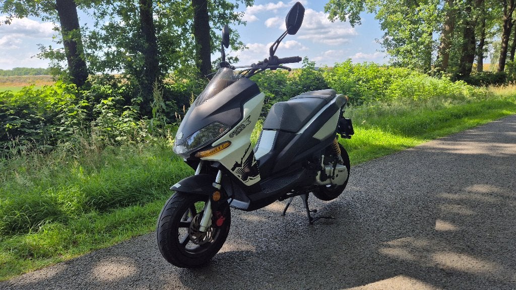 Benelli Quatranove X50, Fietsen en Brommers, Ophalen, Gebruikt, Maximaal 45 km/u, 49 cc