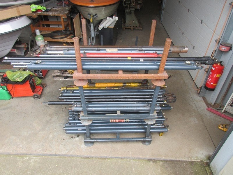 Hydraulische cilinders, hefcilinders, diverse soorten, Ophalen, Zo goed als nieuw