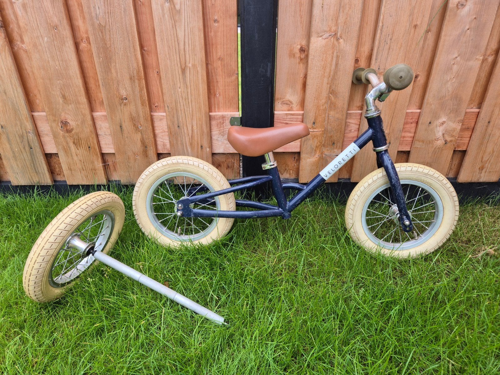Veloretti loopfiets - Donkerblauw, Fietsen en Brommers, Fietsen | Kinderfietsjes, Gebruikt, Minder dan 16 inch, Ophalen