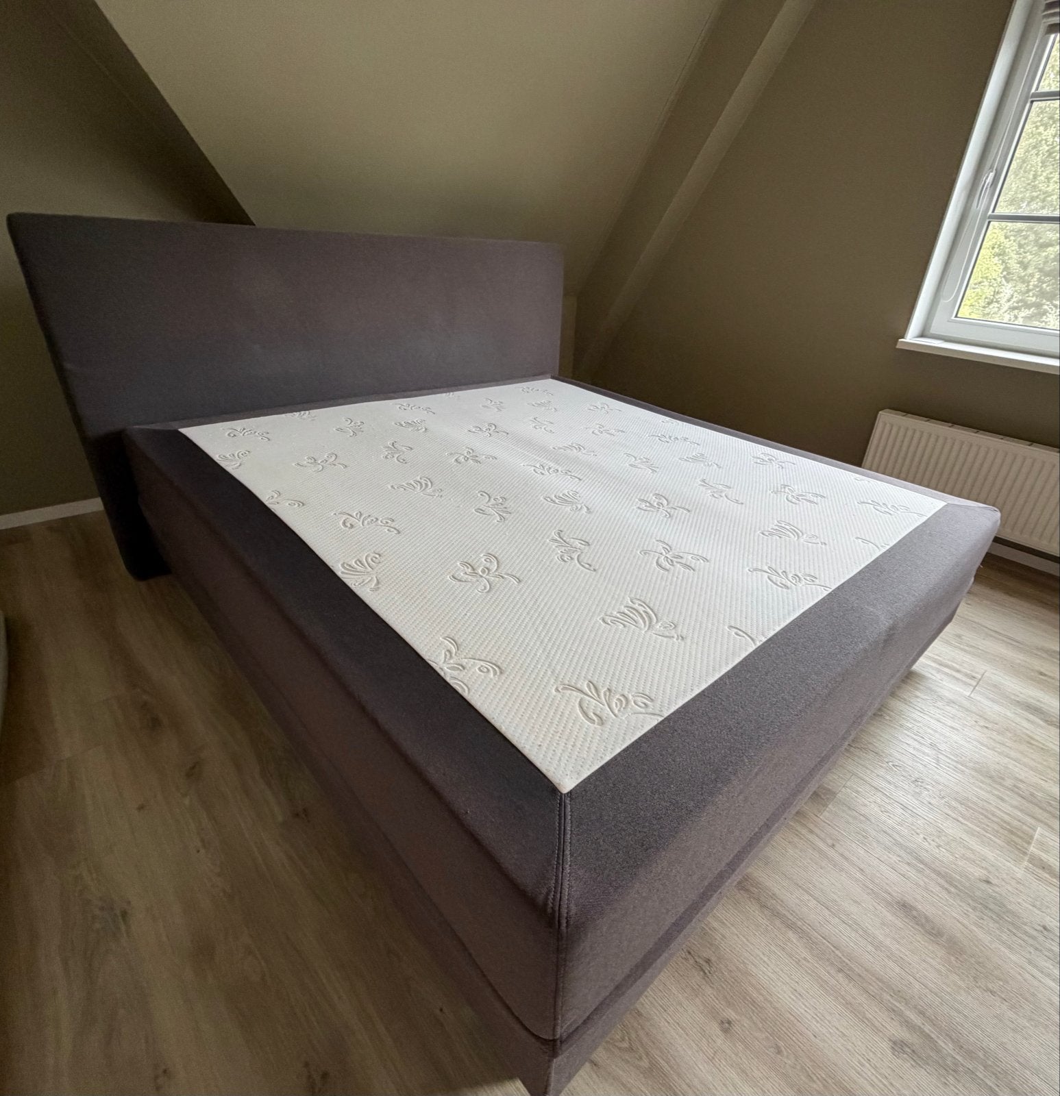 Boxspring 180x200 cm met hoofdbord, Ophalen, Gebruikt, Zwart, Tweepersoons