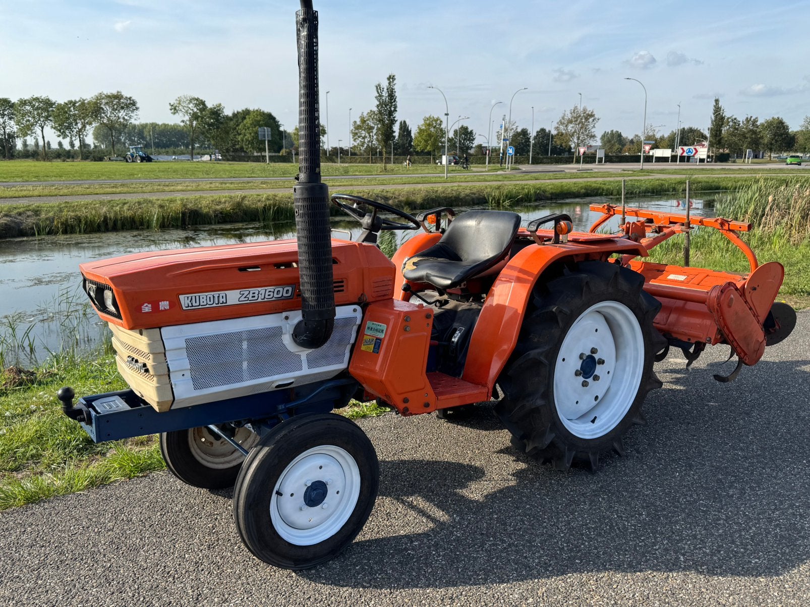 Kubota ZB1600 minitractor / compacttractor met frees diesel, Ophalen, 50 cm of meer