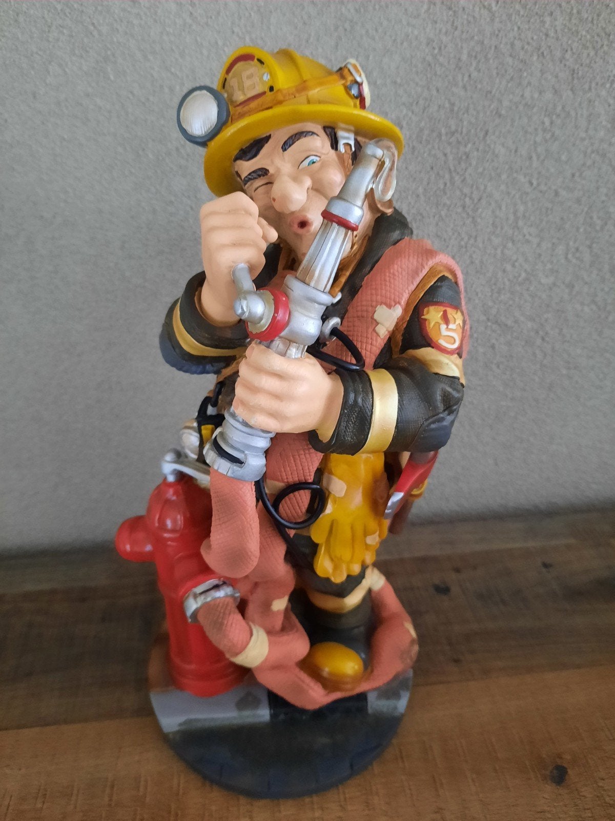 Profisti Beeld van brandweerman, Ophalen, Zo goed als nieuw