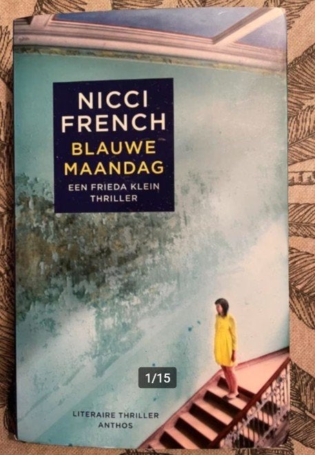Blauwe Maandag - Nicci French, Ophalen of Verzenden, Zo goed als nieuw