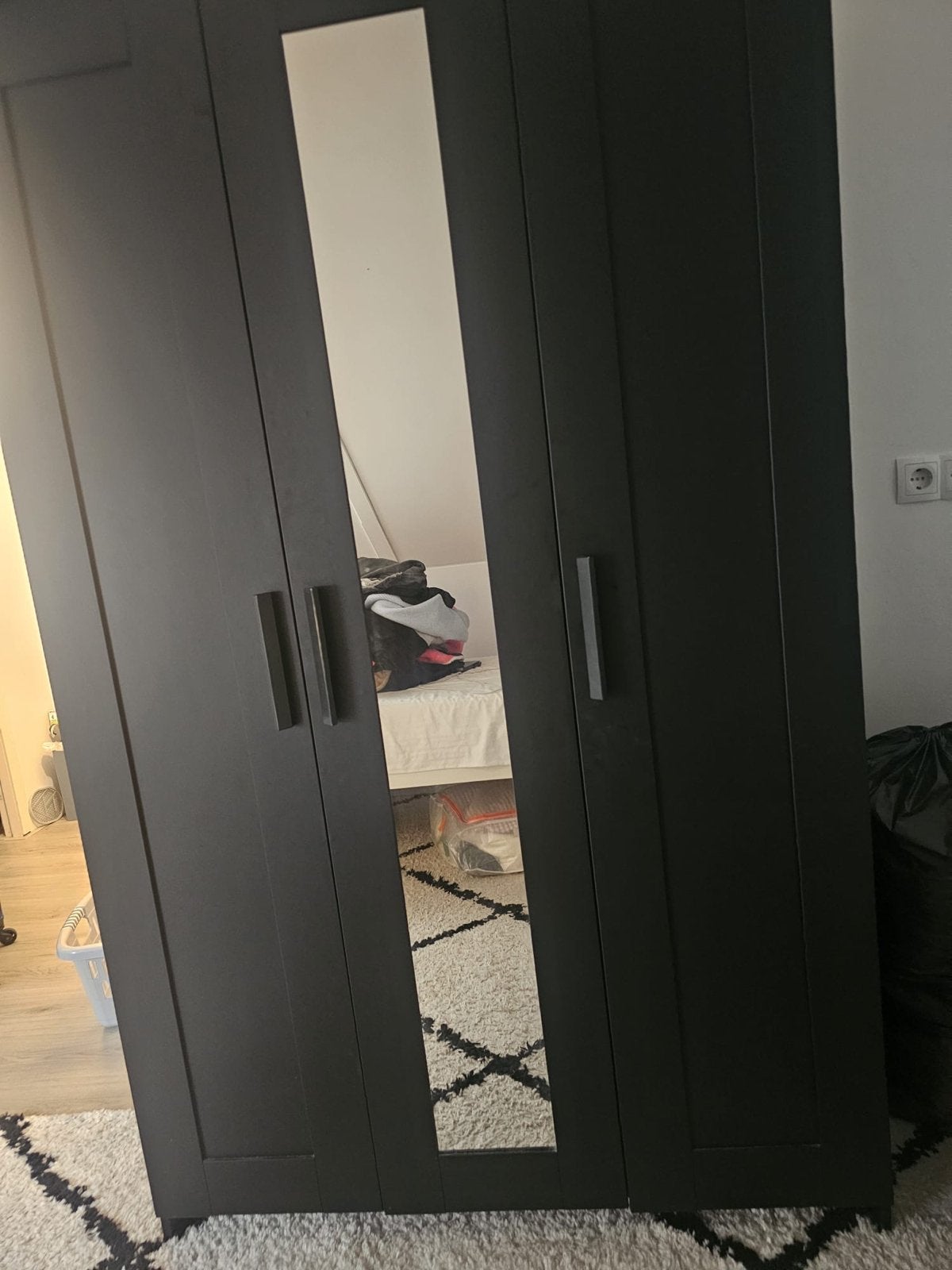 Zwarte kledingkast met spiegeldeur, Ophalen, Gebruikt, 100 tot 150 cm, 200 cm of meer