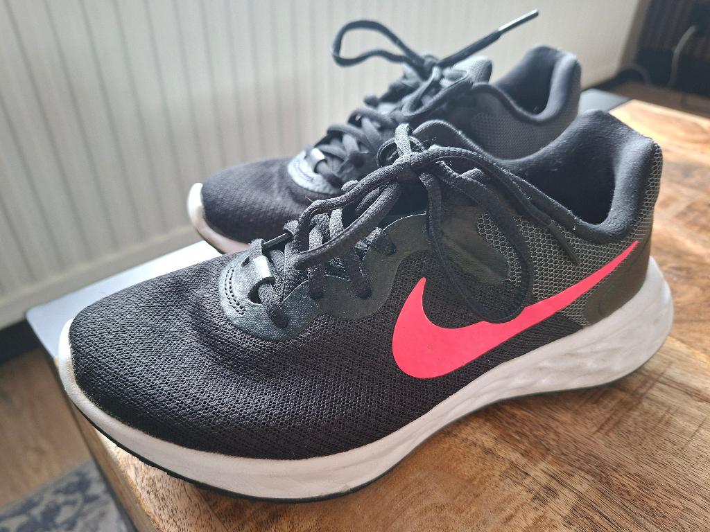Hardloop schoenen, Ophalen of Verzenden, Zo goed als nieuw, Hardlopen, Hardloopschoenen
