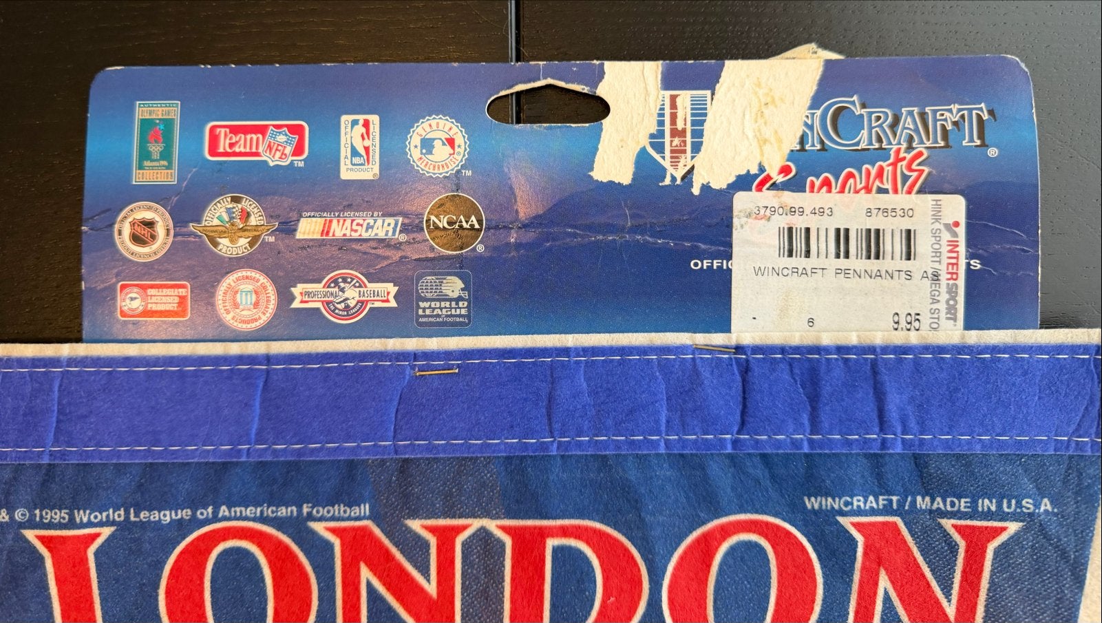 London Monarchs Vaantje - Wincraft World League 1995, Ophalen of Verzenden, Nieuw, Overige sporten, Vaantje of Sjaal