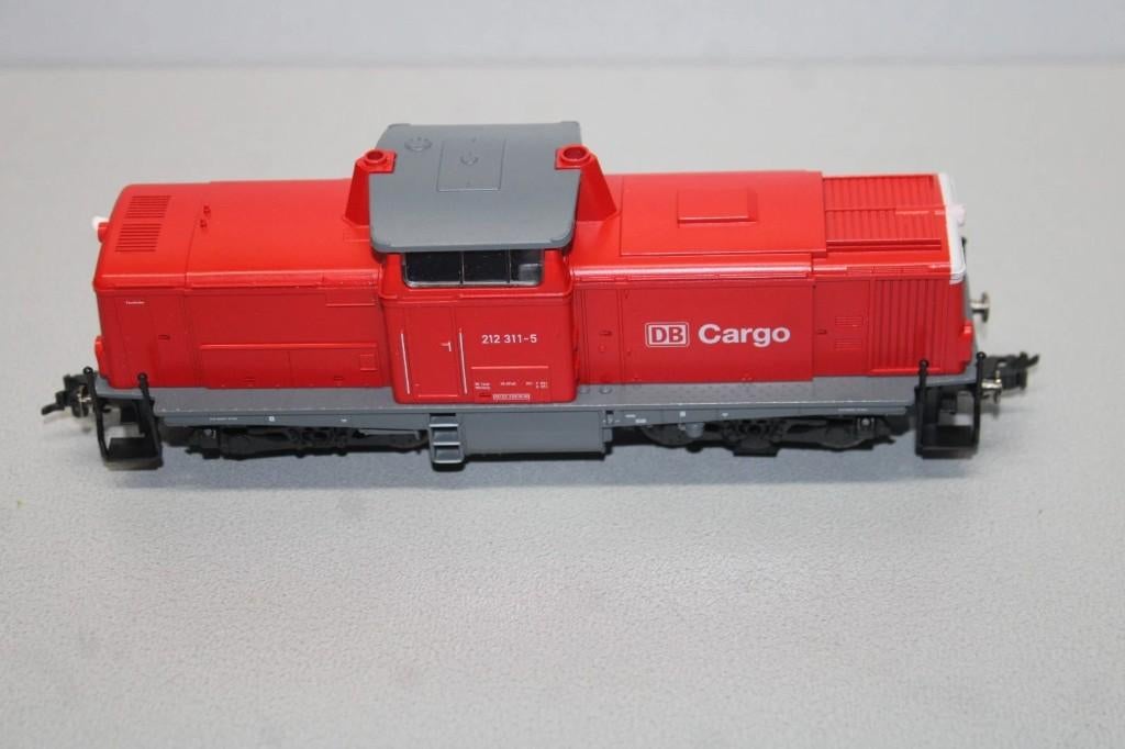 FLEISCHMANN dieselloc BR 212 van DB Cargo, Hobby en Vrije tijd, Fleischmann, Ophalen of Verzenden, Zo goed als nieuw, Gelijkstroom