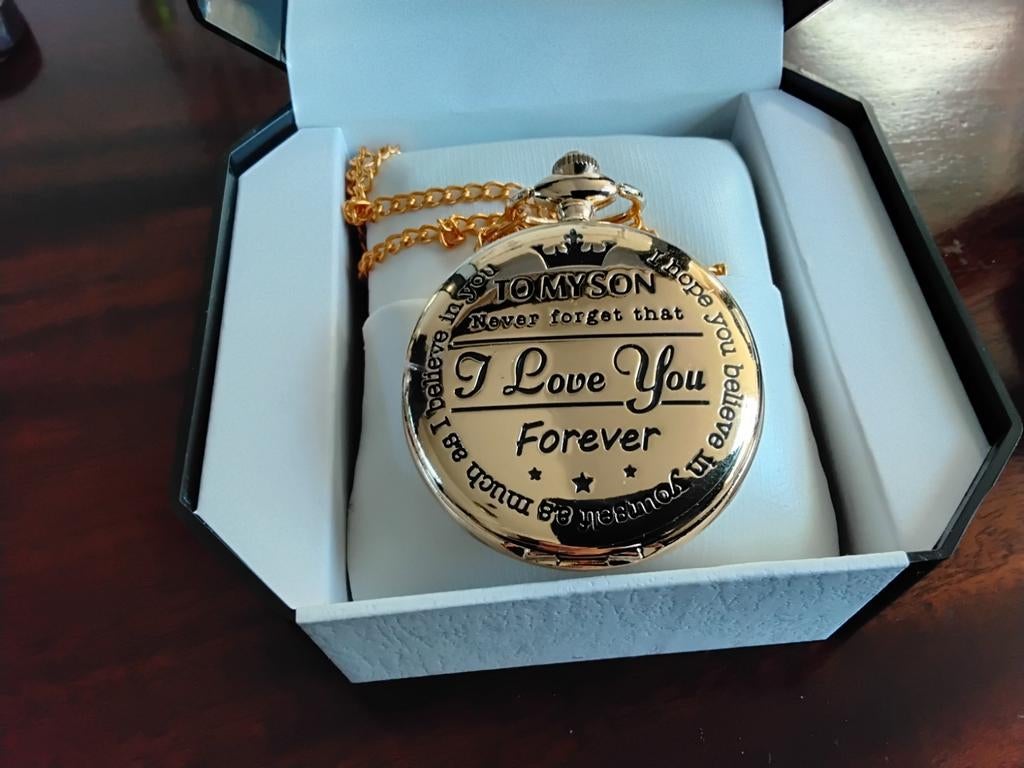 Mooie zakhorloge i love You nieuw en loopt, Ophalen of Verzenden, Nieuw, Overige materialen