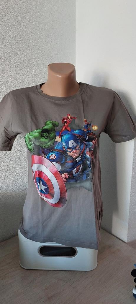T-shirt Marvel Superhelden 158/164.
 Disneyland Parijs, Jongen of Meisje, Ophalen of Verzenden, Shirt of Longsleeve, Marvel