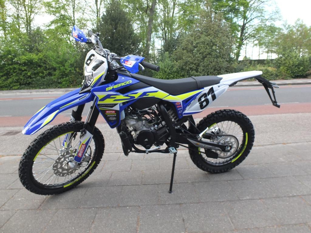 Sherco Sm-Rs 50 2026 E5 Nieuw Derbi/Aprilia/Rieju, 6 versnellingen, Maximaal 45 km/u, Nieuw, Dorpsstraat