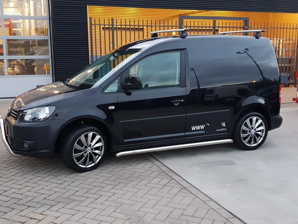 Volkswagen Caddy 1.6 D 75KW 2011, Voorwielaandrijving, Zwart, 4 cilinders, 700 kg