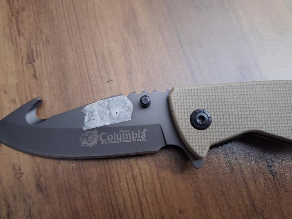Vissers mes merk Colombia knives, Ophalen