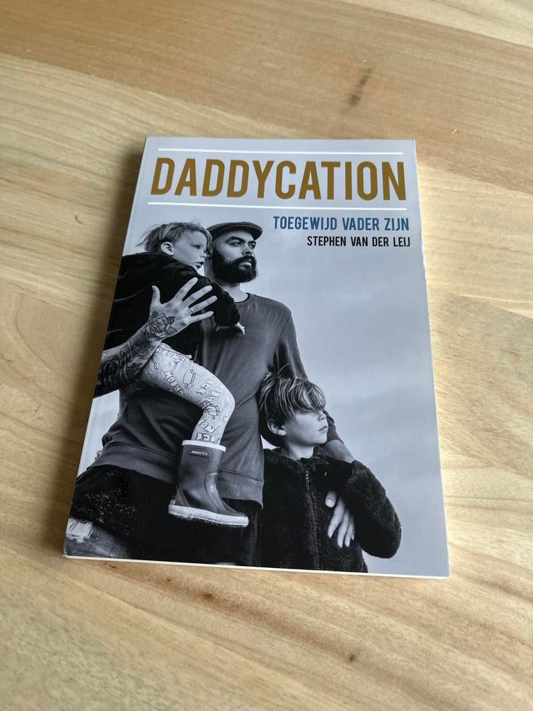Daddycation - Stephen van der Leij, Ophalen of Verzenden, Nieuw, Overige